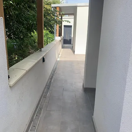 Petit Pavillon Individuel F2 شقة نانسي